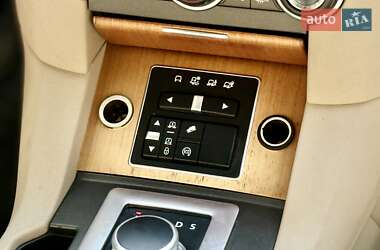 Позашляховик / Кросовер Land Rover Discovery 2015 в 