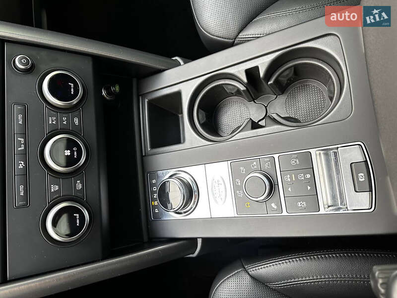 Внедорожник / Кроссовер Land Rover Discovery 2019 в Киеве