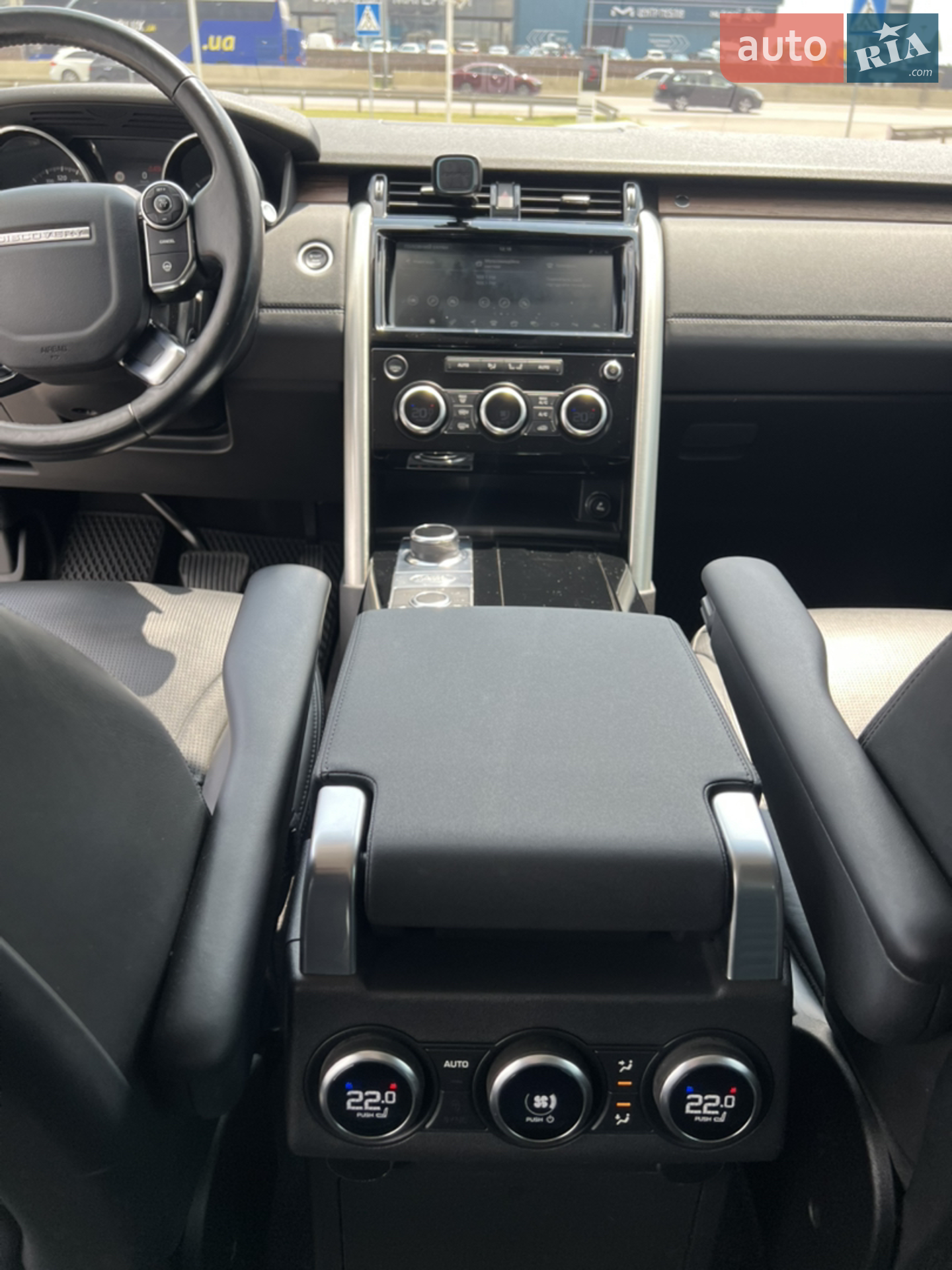 2017 Land Rover Discovery - мініатюра 25