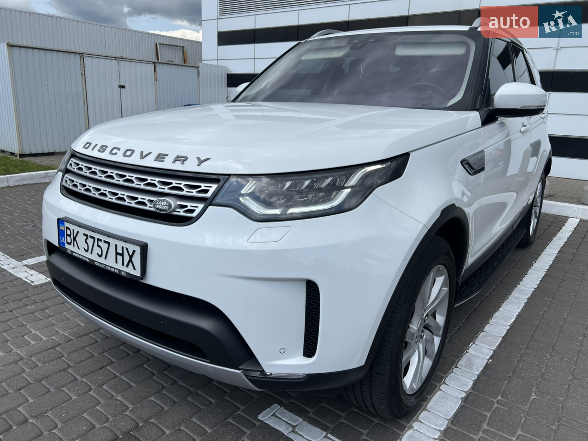 2017 Land Rover Discovery - мініатюра 8