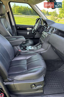 Внедорожник / Кроссовер Land Rover Discovery 2015 в 