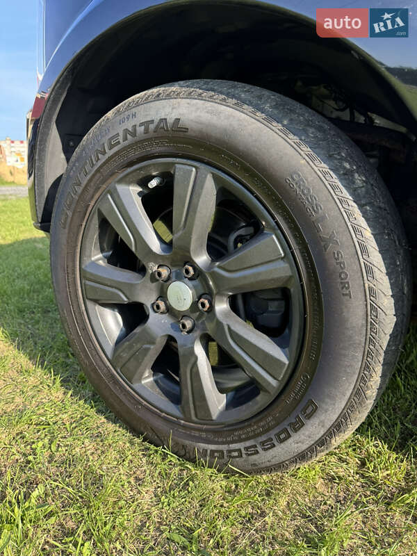 Позашляховик / Кросовер Land Rover Discovery 2015 в Хмельницькому