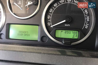 Внедорожник / Кроссовер Land Rover Discovery 2005 в 