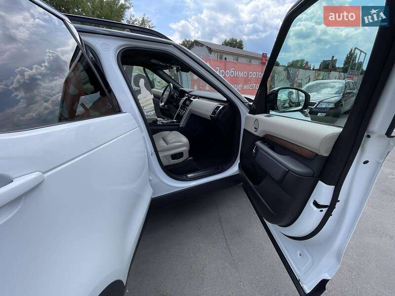 Внедорожник / Кроссовер Land Rover Discovery 2018 в Киеве