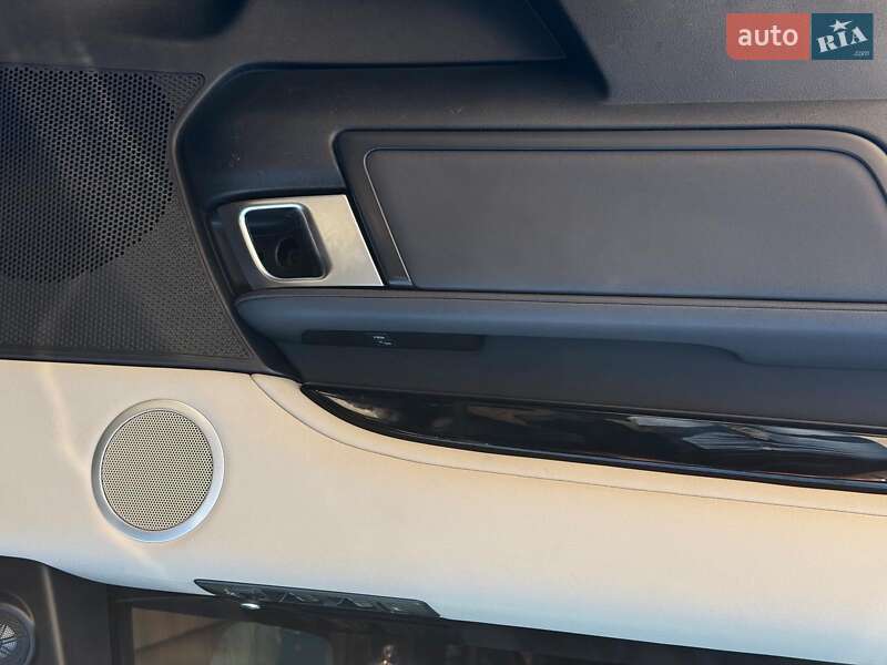 Внедорожник / Кроссовер Land Rover Discovery 2019 в Львове