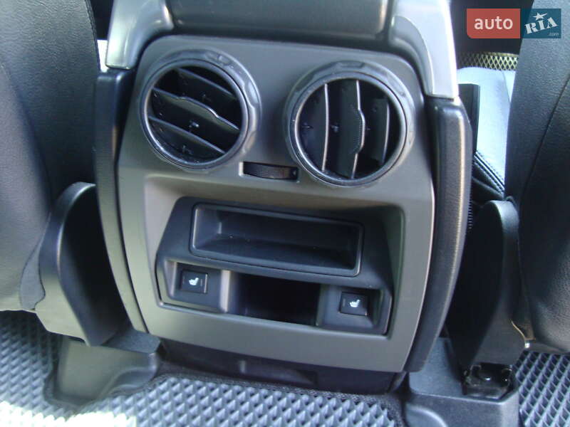 Позашляховик / Кросовер Land Rover Discovery 2006 в Києві