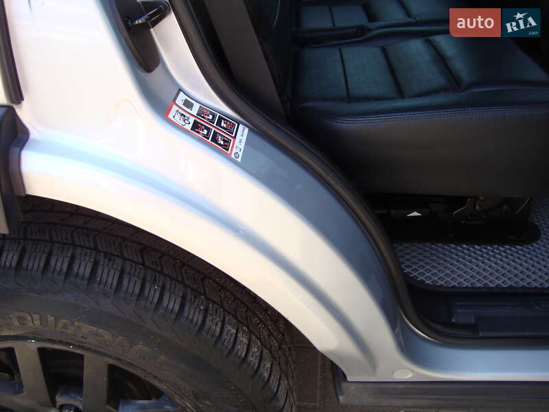 Позашляховик / Кросовер Land Rover Discovery 2006 в Києві