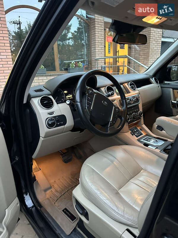 Внедорожник / Кроссовер Land Rover Discovery 2014 в Киеве