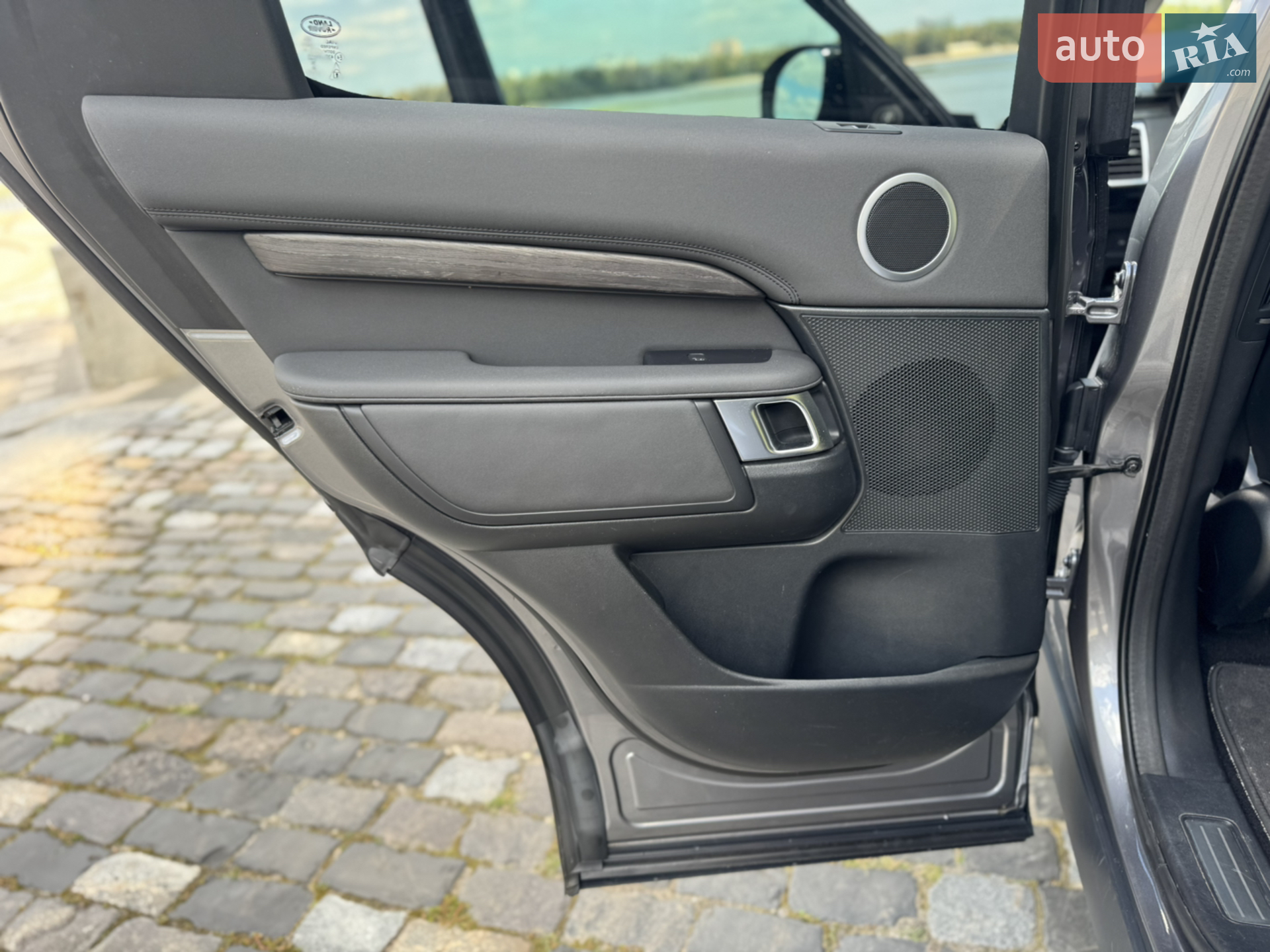 2020 Land Rover Discovery - мініатюра 53