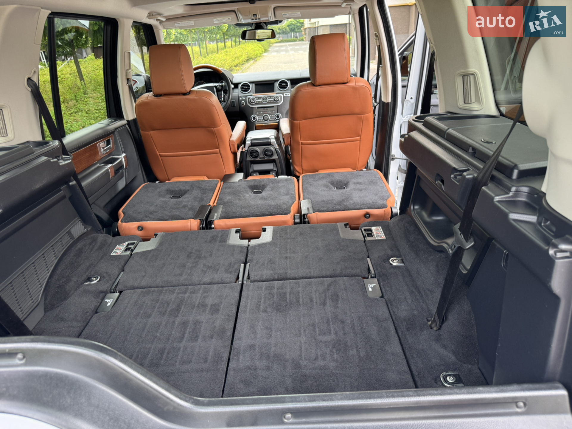 2016 Land Rover Discovery - мініатюра 13