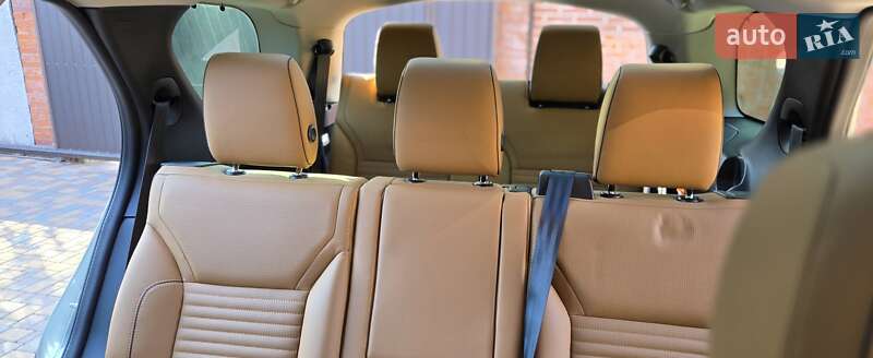 Позашляховик / Кросовер Land Rover Discovery 2019 в Києві