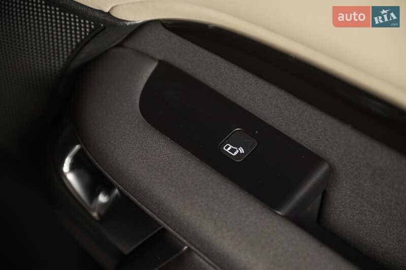 Позашляховик / Кросовер Land Rover Discovery 2019 в Одесі фото 57 Позашляховик / Кросовер Land Rover Discovery 2019 в Одесі