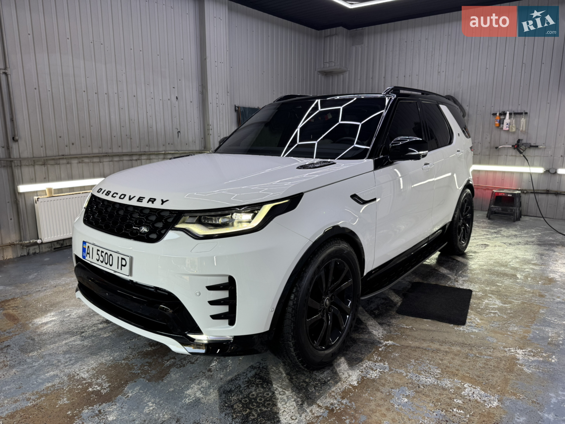 2021 Land Rover Discovery - мініатюра 4