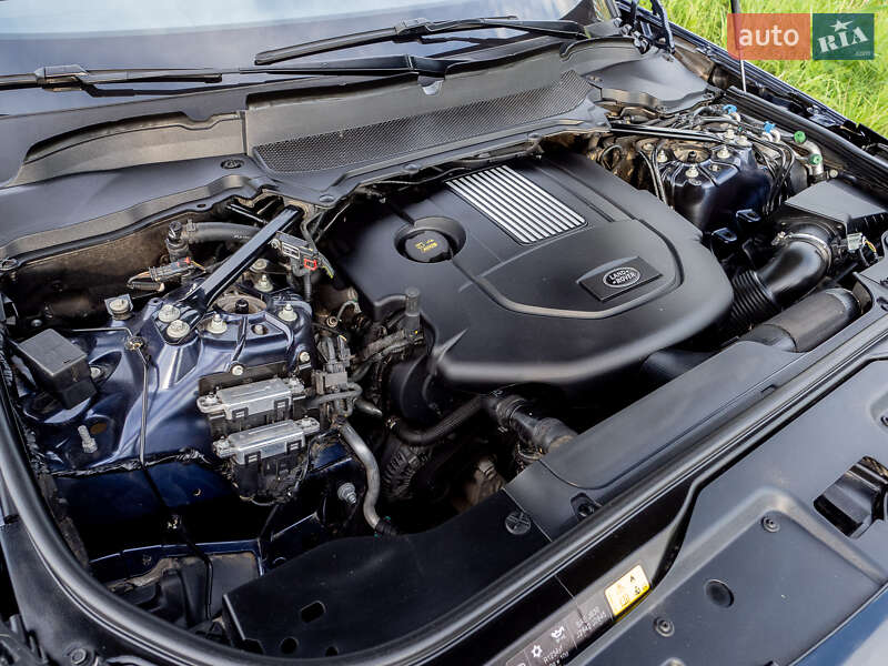 Внедорожник / Кроссовер Land Rover Discovery 2018 в Киеве