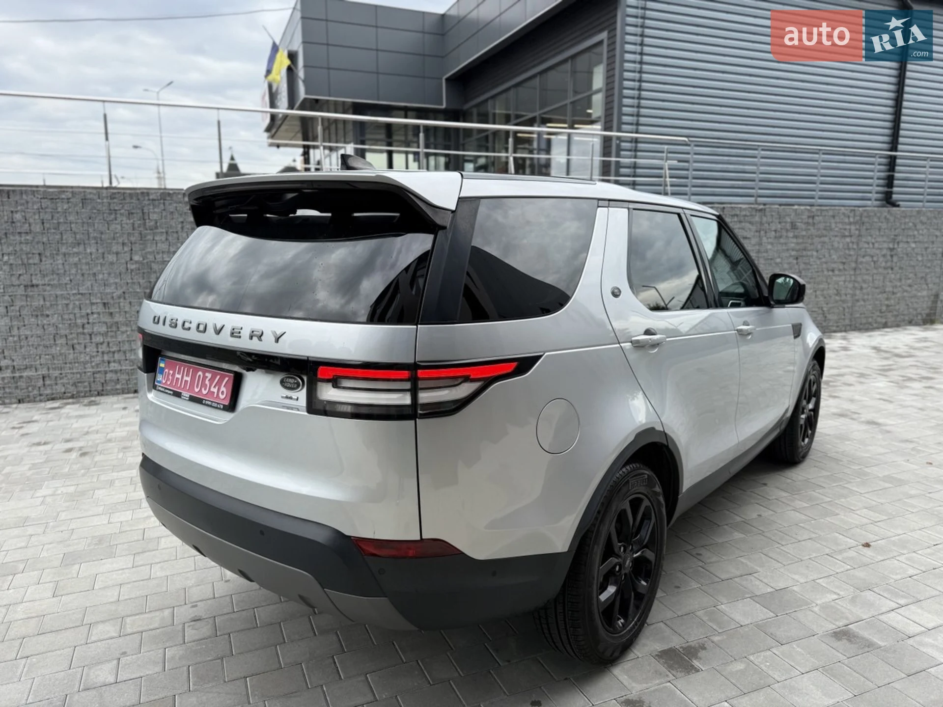 2018 Land Rover Discovery - мініатюра 19