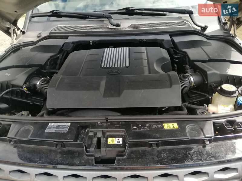 Позашляховик / Кросовер Land Rover Discovery 2014 в Луцьку