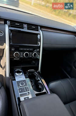 Позашляховик / Кросовер Land Rover Discovery 2017 в Запоріжжі