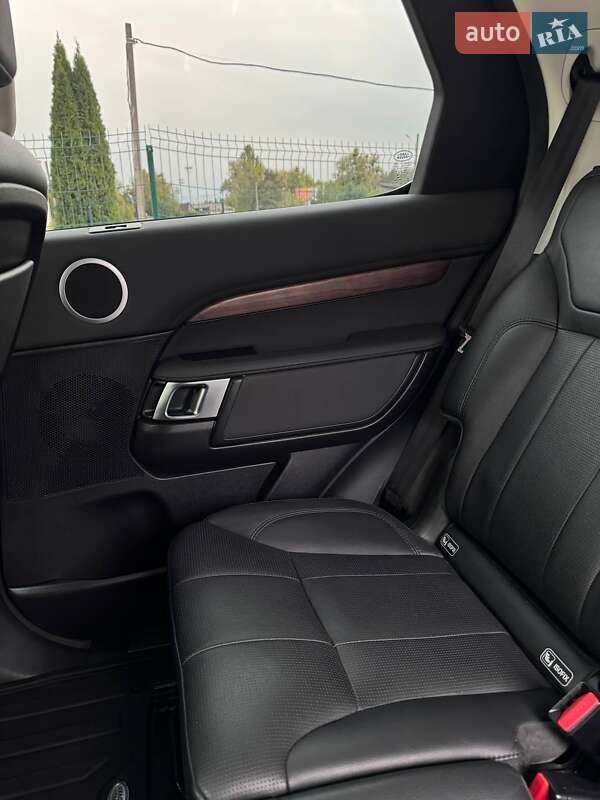 Внедорожник / Кроссовер Land Rover Discovery 2018 в Киеве