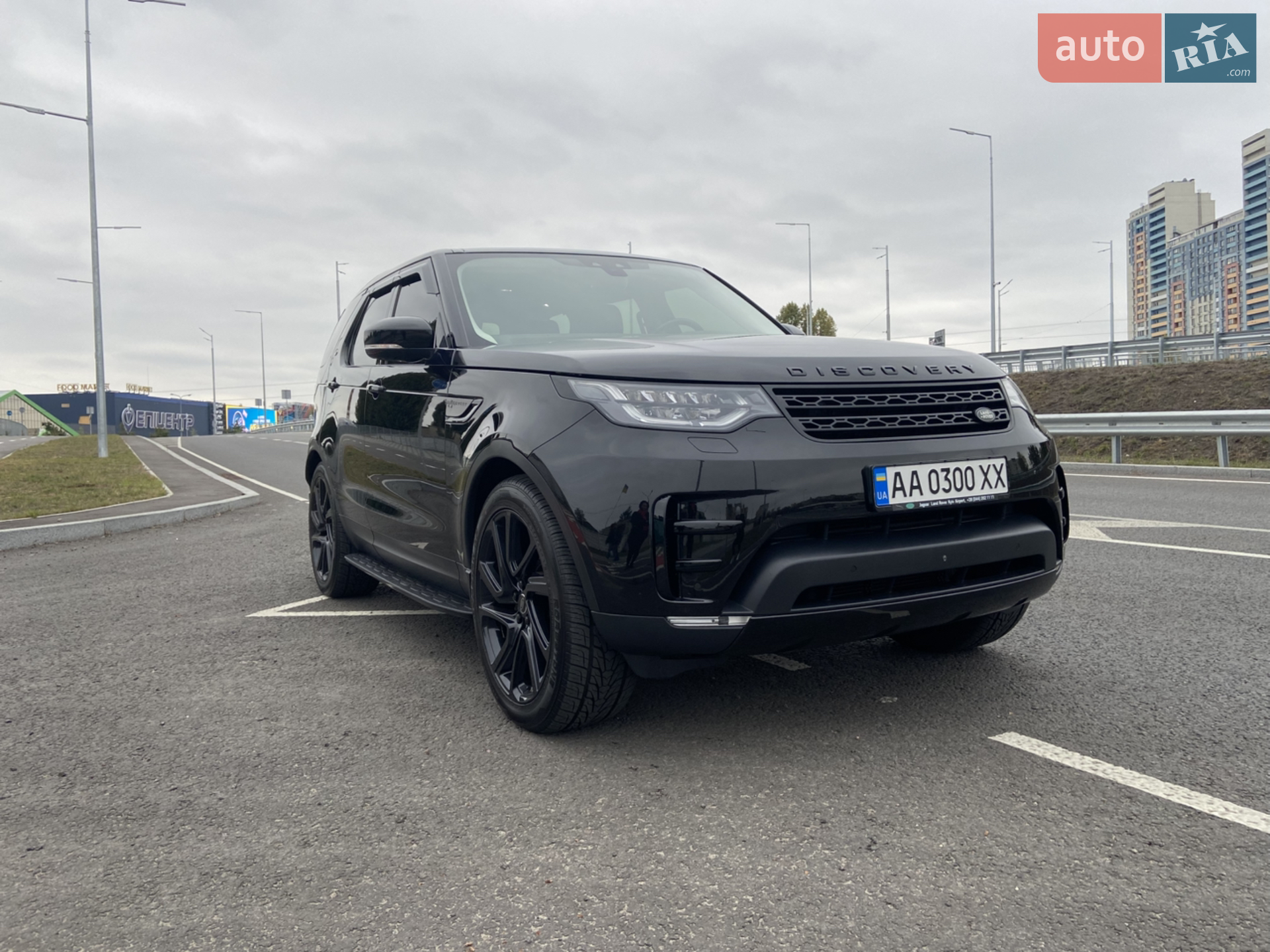 2017 Land Rover Discovery - мініатюра 55