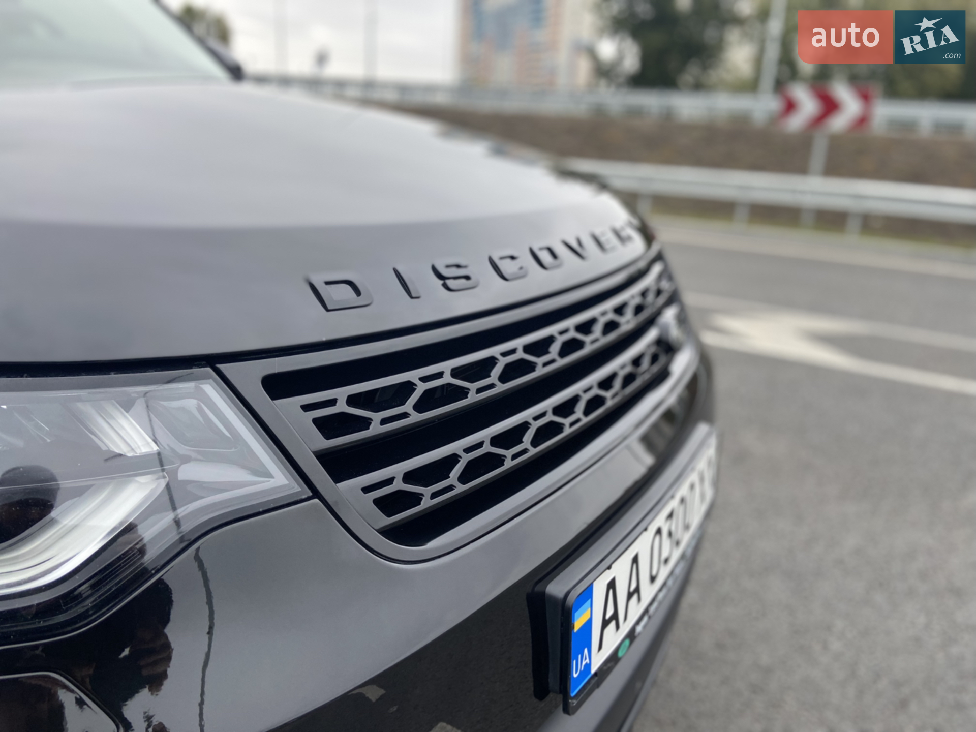 2017 Land Rover Discovery - мініатюра 4