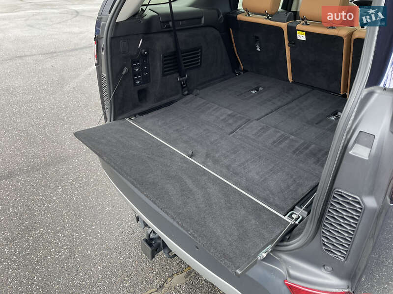 Внедорожник / Кроссовер Land Rover Discovery 2018 в Киеве