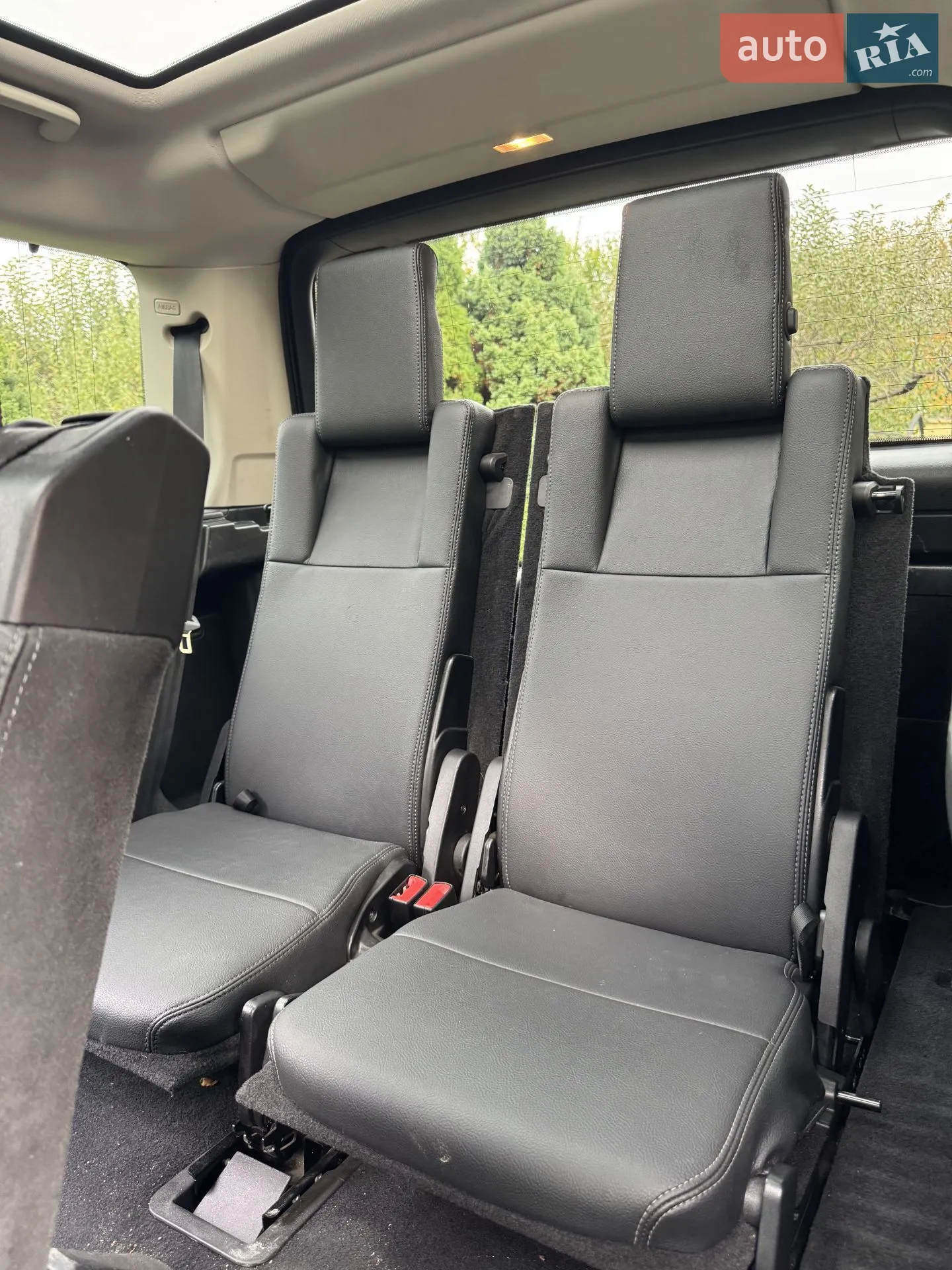 2011 Land Rover Discovery - мініатюра 22