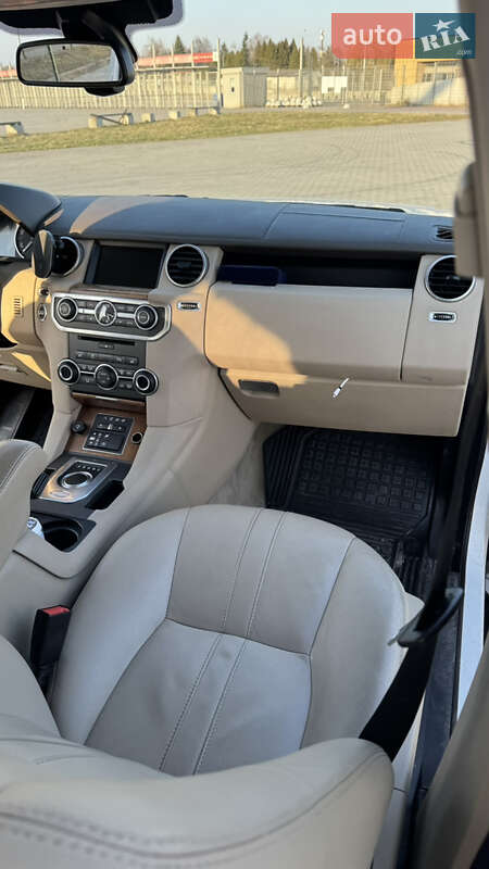 Позашляховик / Кросовер Land Rover Discovery 2016 в Львові