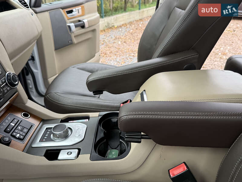 Внедорожник / Кроссовер Land Rover Discovery 2016 в Дрогобыче фото 57 Внедорожник / Кроссовер Land Rover Discovery 2016 в Дрогобыче