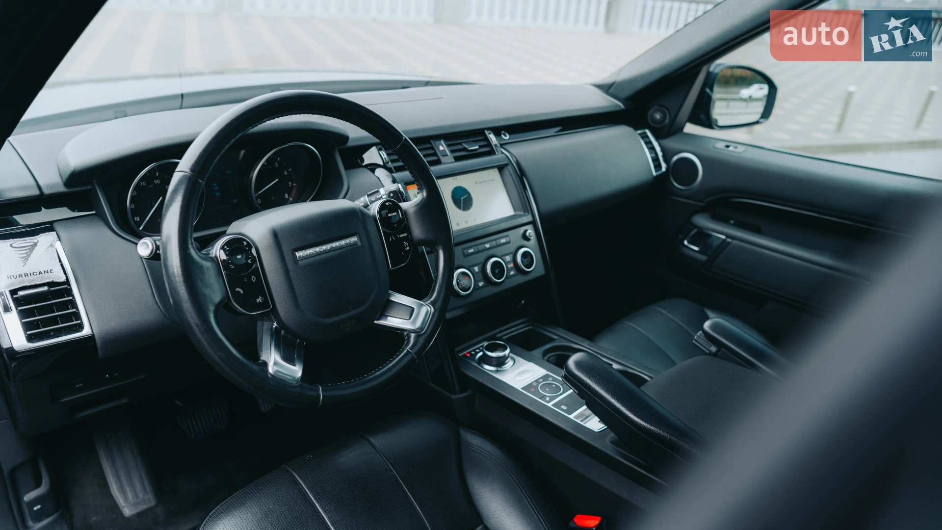 2019 Land Rover Discovery - мініатюра 24