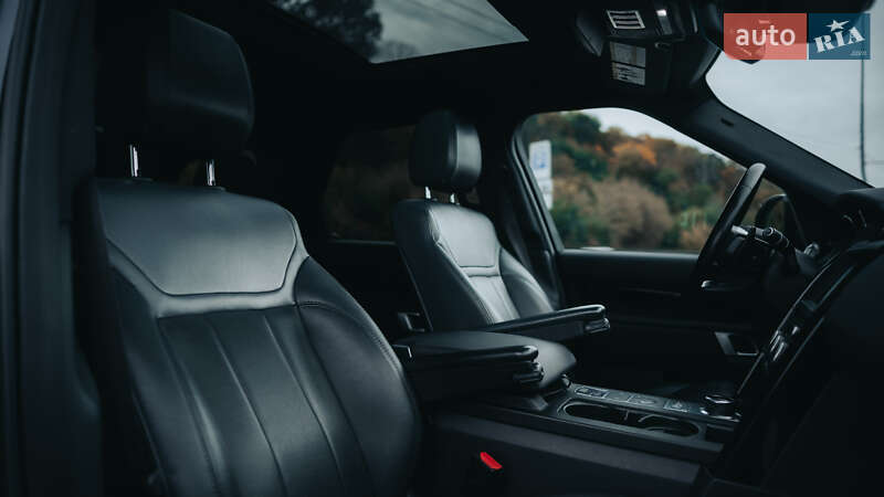 Позашляховик / Кросовер Land Rover Discovery 2019 в Києві фото 33 Позашляховик / Кросовер Land Rover Discovery 2019 в Києві