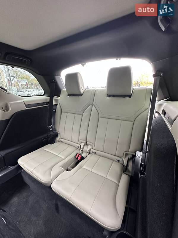 Позашляховик / Кросовер Land Rover Discovery 2018 в Білогородці фото 27 Позашляховик / Кросовер Land Rover Discovery 2018 в Білогородці