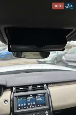 Внедорожник / Кроссовер Land Rover Discovery 2018 в 