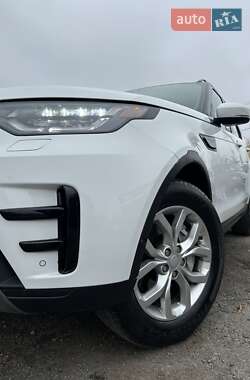 Внедорожник / Кроссовер Land Rover Discovery 2018 в 