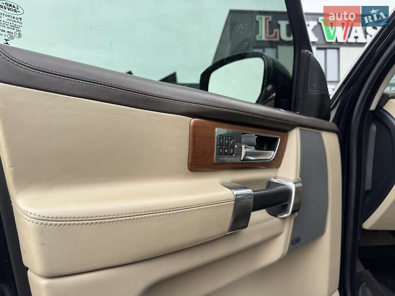 Внедорожник / Кроссовер Land Rover Discovery 2016 в Луцке фото 13 Внедорожник / Кроссовер Land Rover Discovery 2016 в Луцке
