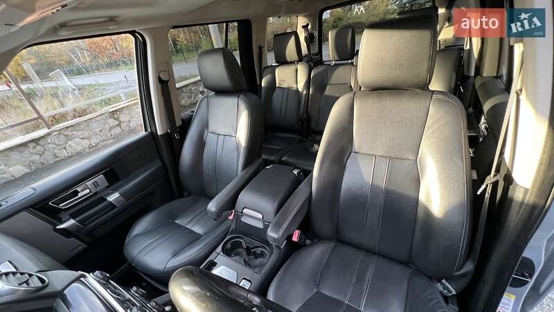 Внедорожник / Кроссовер Land Rover Discovery 2016 в Киеве