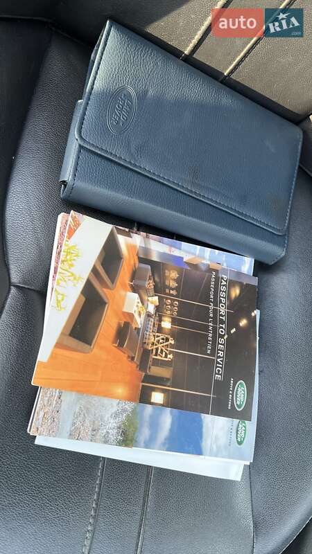 Внедорожник / Кроссовер Land Rover Discovery 2016 в Киеве