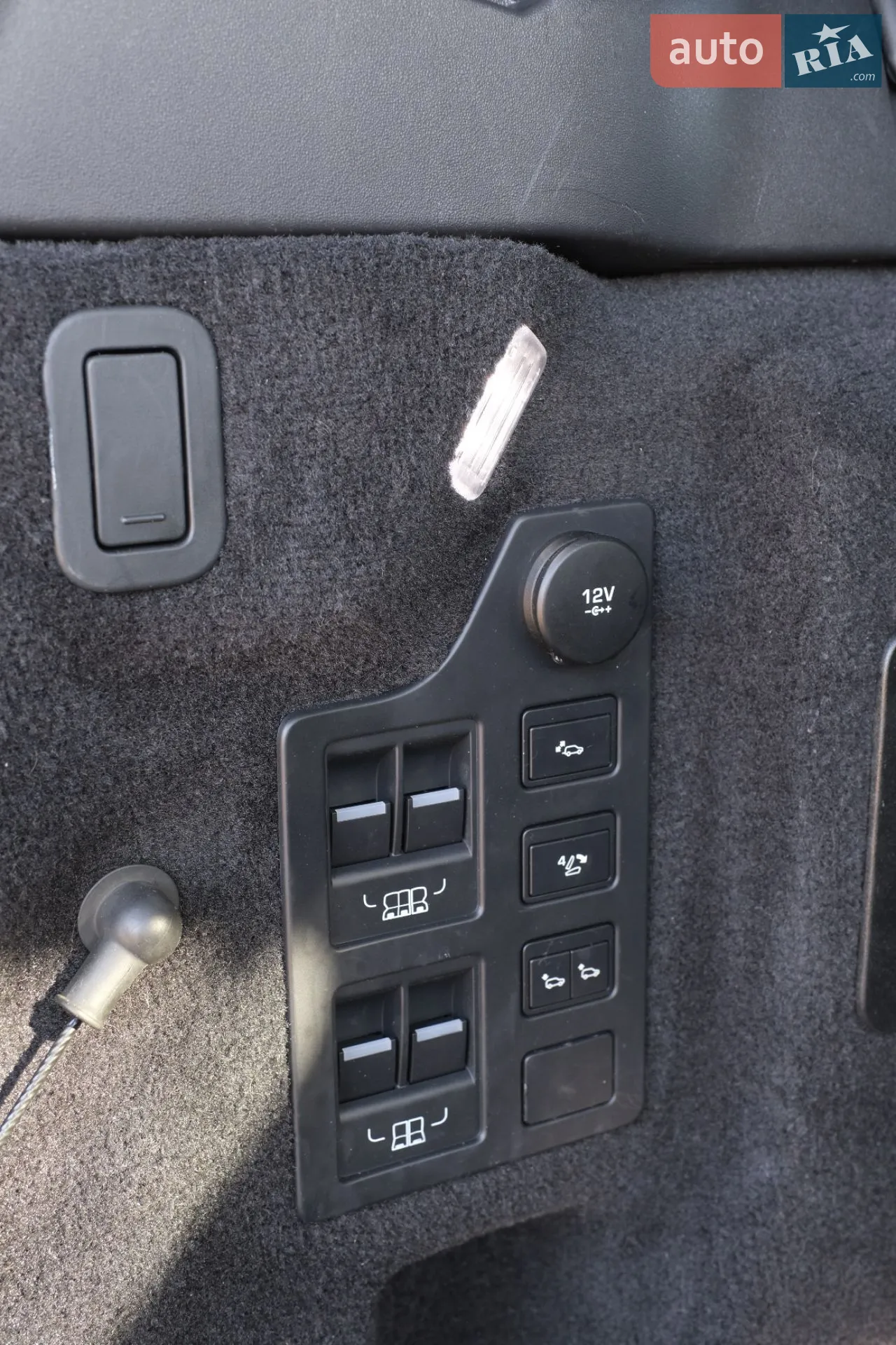 2018 Land Rover Discovery - мініатюра 38