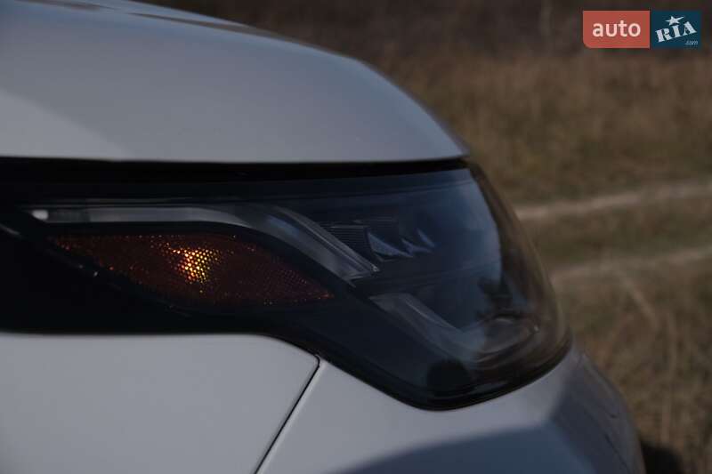 Внедорожник / Кроссовер Land Rover Discovery 2018 в Виннице