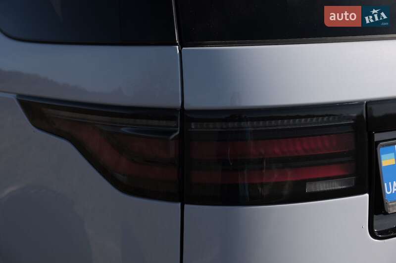 Внедорожник / Кроссовер Land Rover Discovery 2018 в Виннице