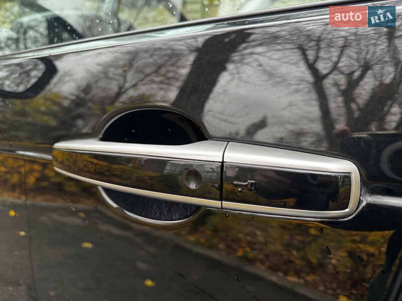 Позашляховик / Кросовер Land Rover Discovery 2019 в Києві фото 13 Позашляховик / Кросовер Land Rover Discovery 2019 в Києві