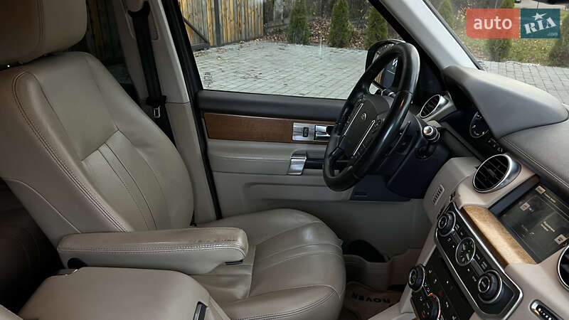 Внедорожник / Кроссовер Land Rover Discovery 2016 в Львове