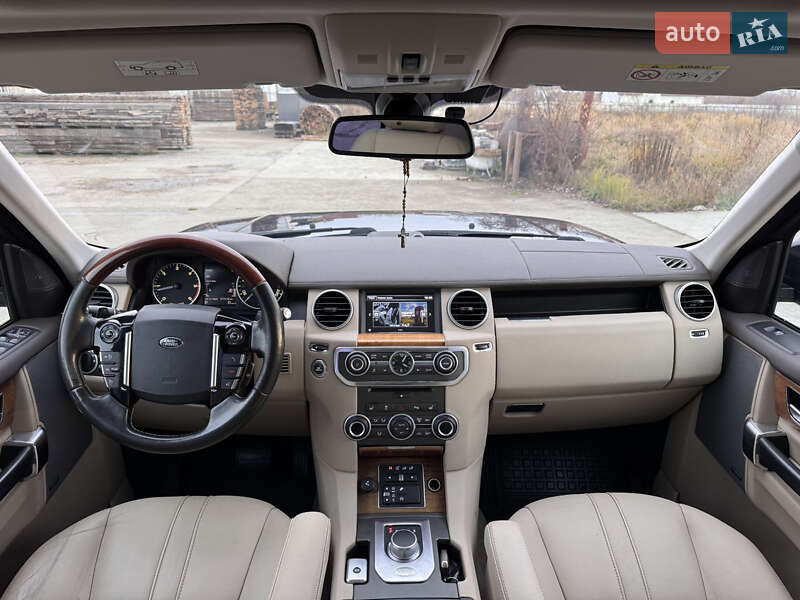 Внедорожник / Кроссовер Land Rover Discovery 2016 в Калуше фото 21 Внедорожник / Кроссовер Land Rover Discovery 2016 в Калуше