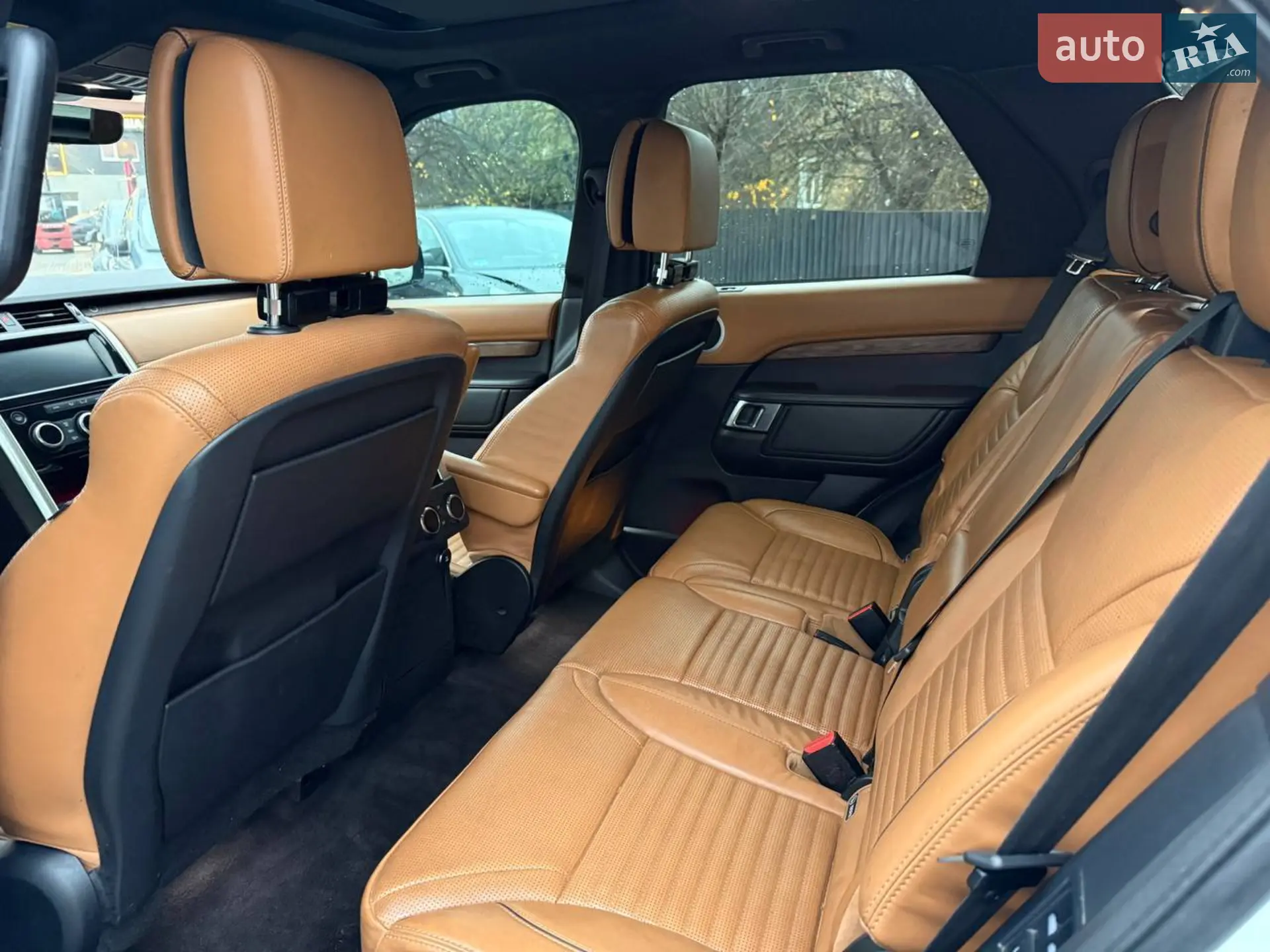 2018 Land Rover Discovery - мініатюра 14