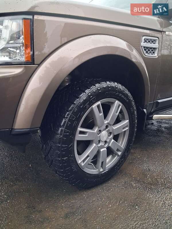 Внедорожник / Кроссовер Land Rover Discovery 2013 в Ольшанке