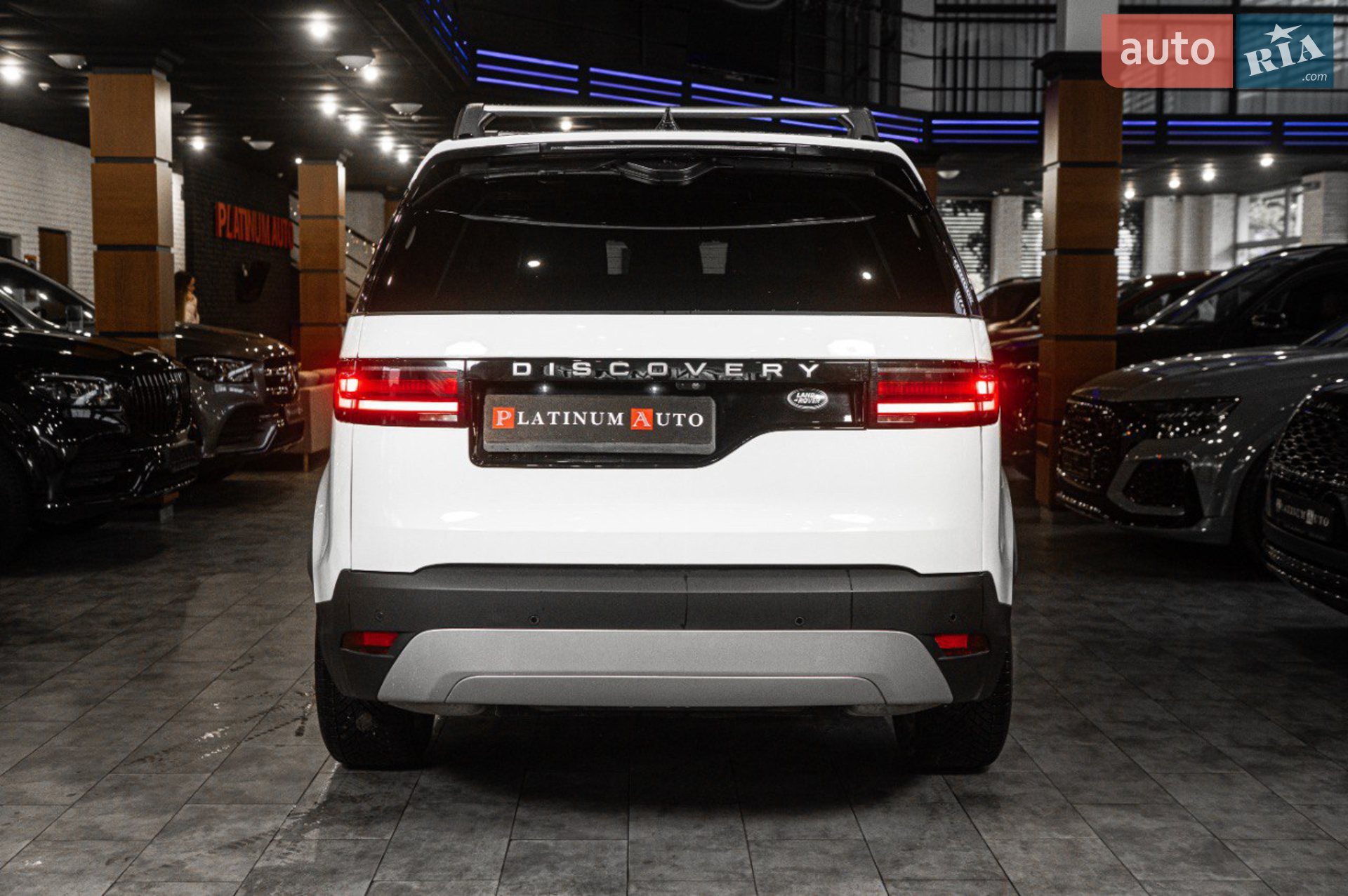 2023 Land Rover Discovery - мініатюра 6