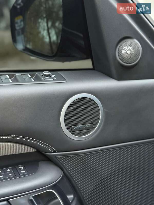 Внедорожник / Кроссовер Land Rover Discovery 2020 в Киеве