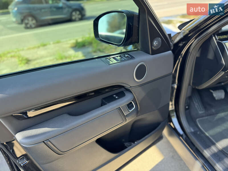 Внедорожник / Кроссовер Land Rover Discovery 2019 в Львове