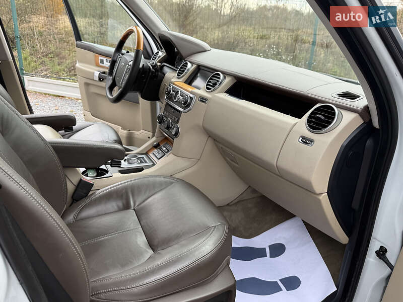 Внедорожник / Кроссовер Land Rover Discovery 2016 в Дрогобыче