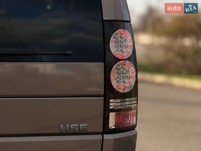 Внедорожник / Кроссовер Land Rover Discovery 2015 в Кривом Роге