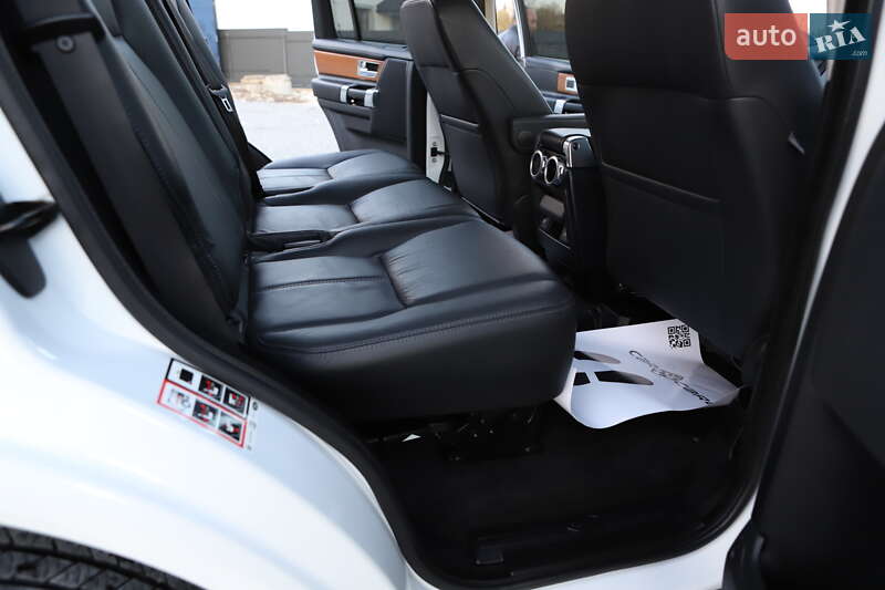 Внедорожник / Кроссовер Land Rover Discovery 2016 в Дрогобыче